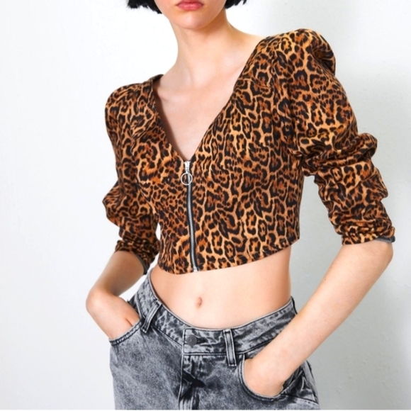 Zara Tops - ZARA Leopard Print Long Sleeve Zip Front Puff Sleeve Crop Top.Black/brown.SM NWT